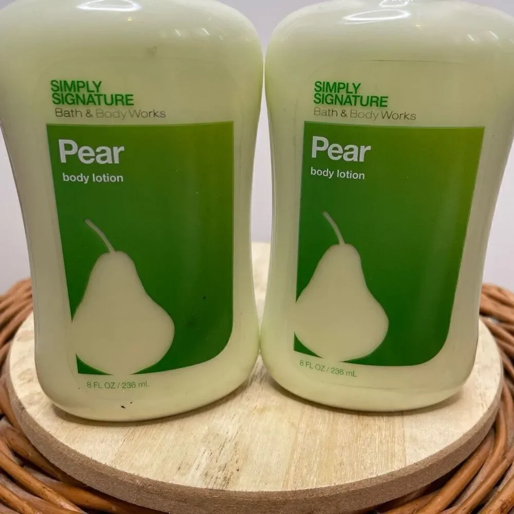 Bath & Body Works Simply Signature Pear Body Lotion 8oz. X 2 RARE Lot Bundle